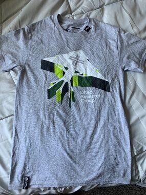 LRG Men’s T-Shirt (Size S)